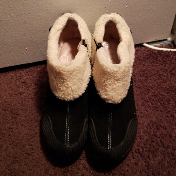 Clogs - Picture 2 of 6